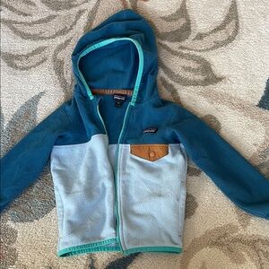 Patagonia Kids' Teal and Light Blue micro d snap Fleece Hoodie